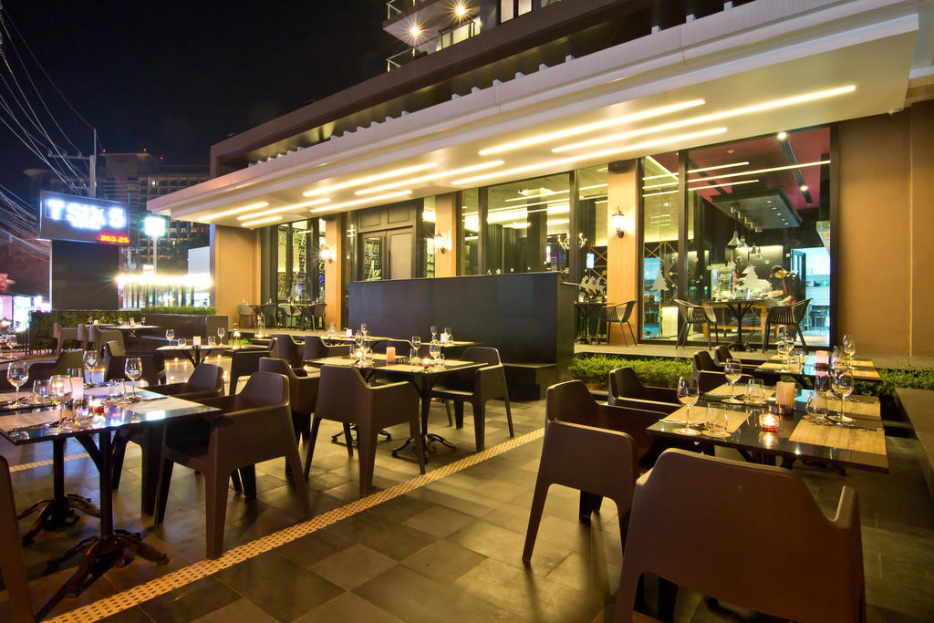 Tsix5 Hotel Pattaya Exterior foto